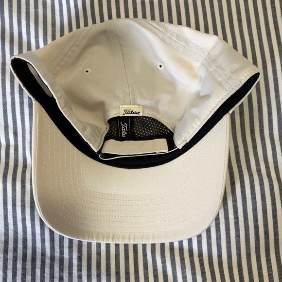 Titleist - Picture 3 of 4